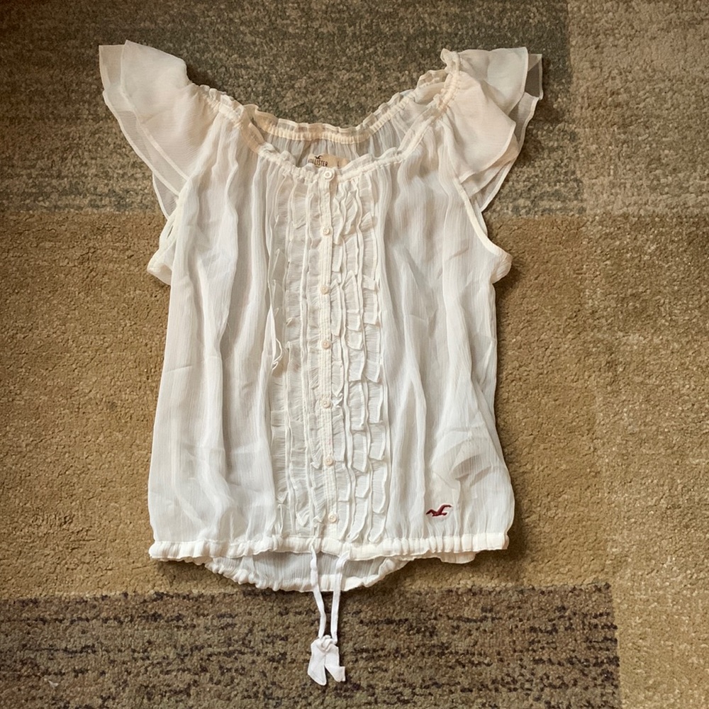 Women’s Hollister Cream Short Sleeve Ruched Top - Size Large